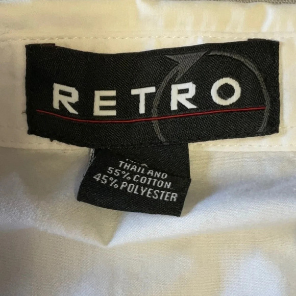 Retro - Picture 3 of 4